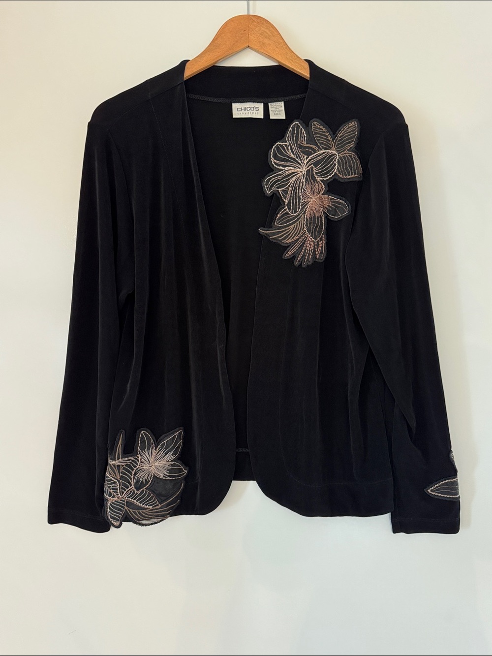 Chicos Travelers Jacket Cardigan Womens Size 2 Large Black Floral Embroidered